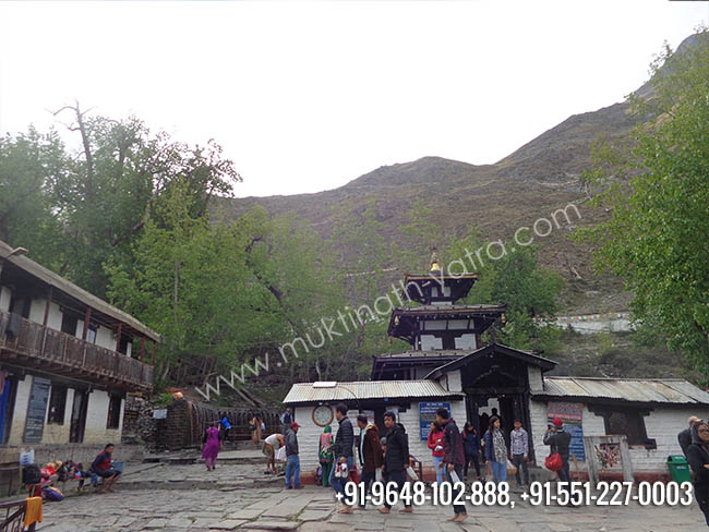 5 Top Destinations in Nepal for 2020 : Muktinath Temple